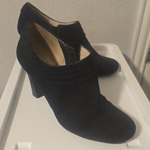 Elegant Black Women's Heeled Shoes